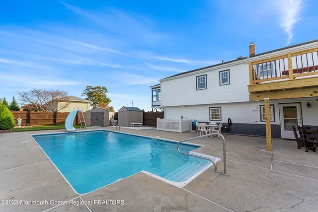 a view of outdoor space