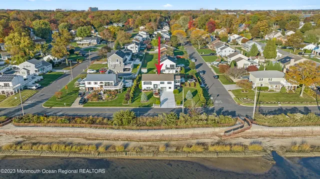 view of a living room and wooden floor
