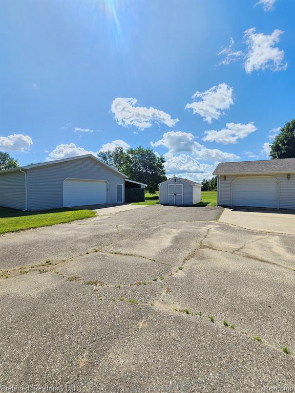 3413 Barnes Lake Road Columbiaville, MI 48421 - Photo 17 of 83