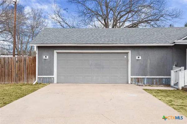 $169,000 | 724 Scarbrough Street, Rockdale, TX 76567