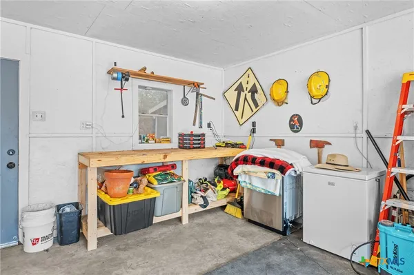 $169,000 | 724 Scarbrough Street, Rockdale, TX 76567