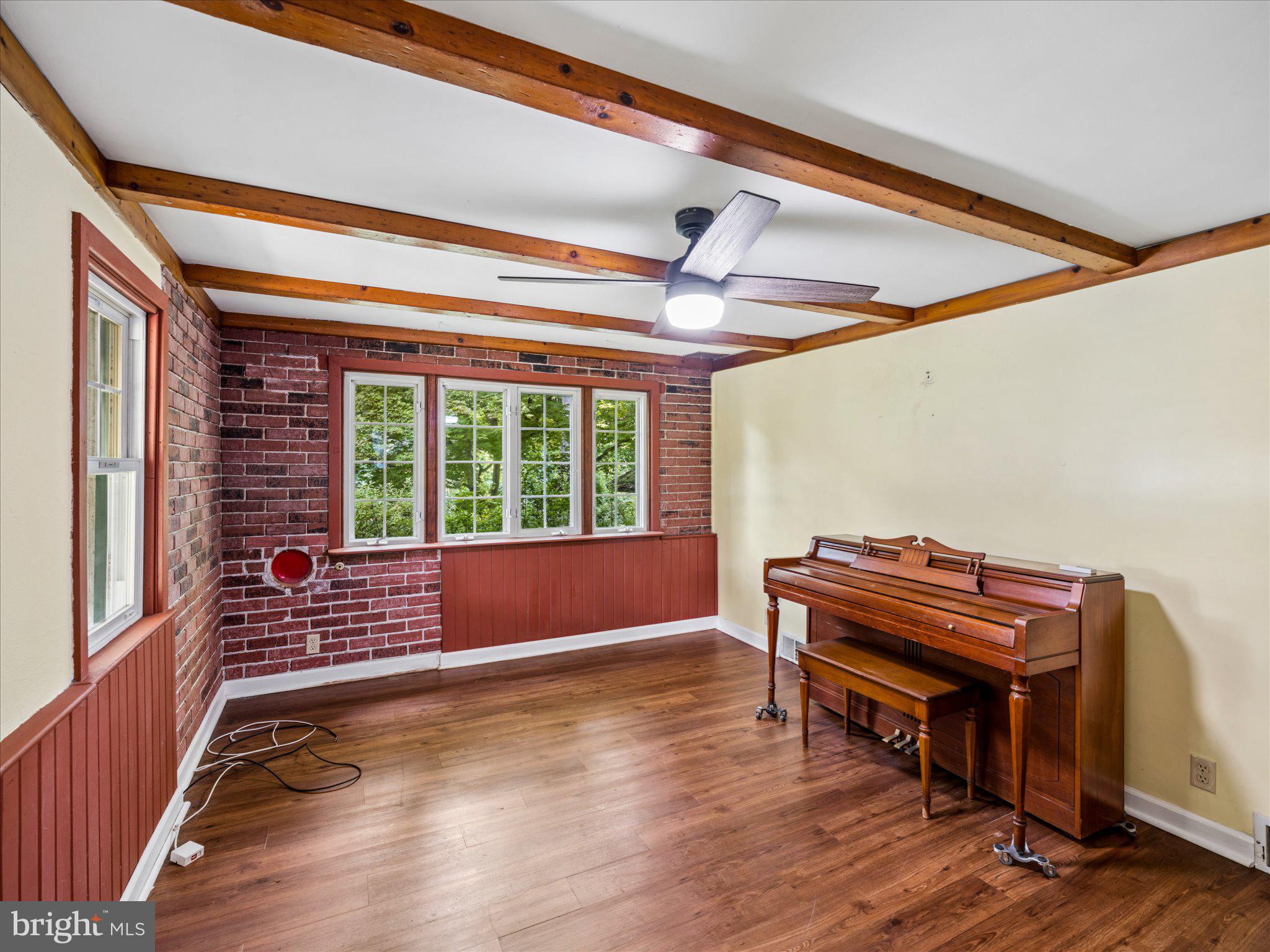 2843 Flowing Springs Road Spring City, PA 19475 - Photo 8 of 25 Entry