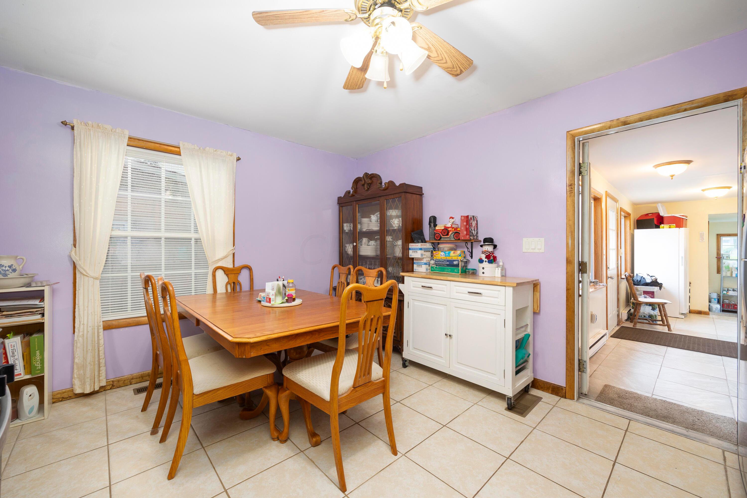 115 Phelps Road Columbus, OH 43207 - Photo 13 of 42 Kitchen