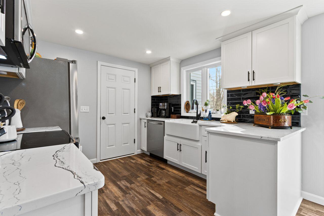 124 Dyke Farm Road, Unit 124 South Portland, ME 04106 - Photo 14 of 42 20250311EF-71016