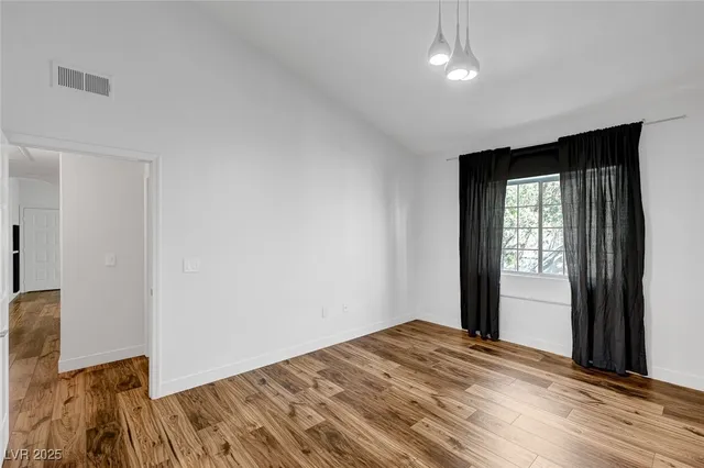 $2,000 | 75 North Valle Verde Drive, Unit 1324, Henderson, NV 89074