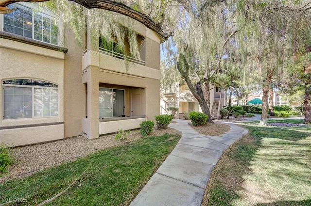 $2,000 | 75 North Valle Verde Drive, Unit 1324, Henderson, NV 89074