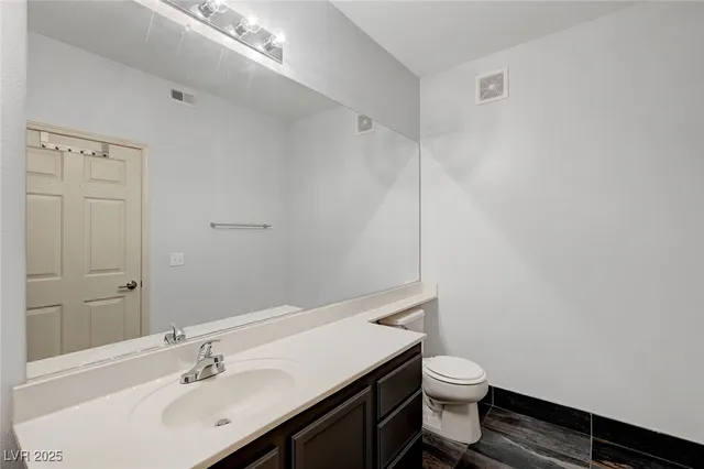 $2,000 | 75 North Valle Verde Drive, Unit 1324, Henderson, NV 89074