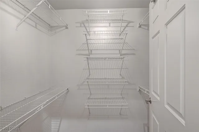 $2,000 | 75 North Valle Verde Drive, Unit 1324, Henderson, NV 89074