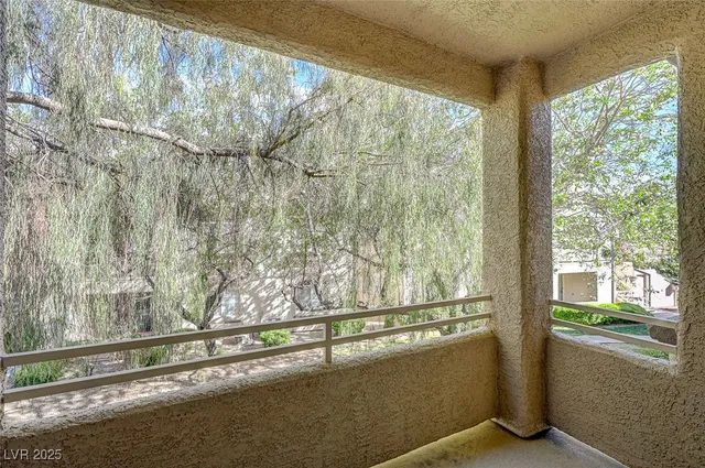 $2,000 | 75 North Valle Verde Drive, Unit 1324, Henderson, NV 89074