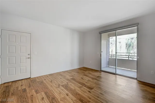 $2,000 | 75 North Valle Verde Drive, Unit 1324, Henderson, NV 89074