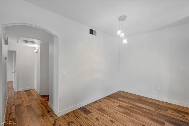 $2,000 | 75 North Valle Verde Drive, Unit 1324, Henderson, NV 89074