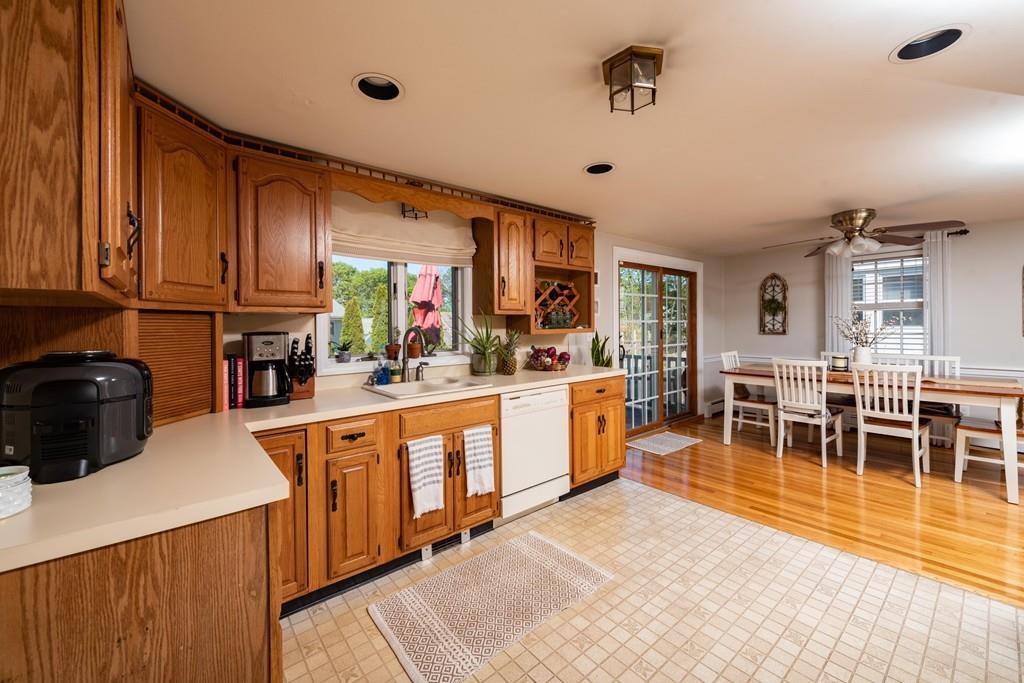 22 Weyham Road Weymouth, MA 02191 - Photo 5 of 21 Gallery Image 5