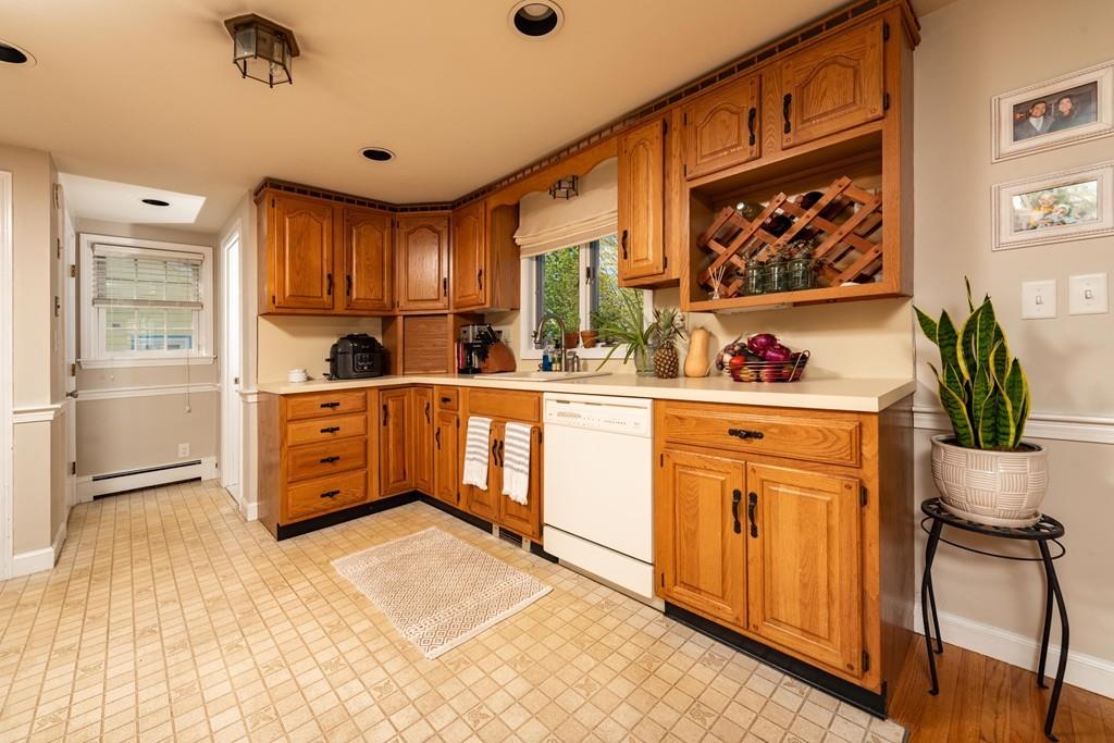22 Weyham Road Weymouth, MA 02191 - Photo 6 of 21 Gallery Image 6