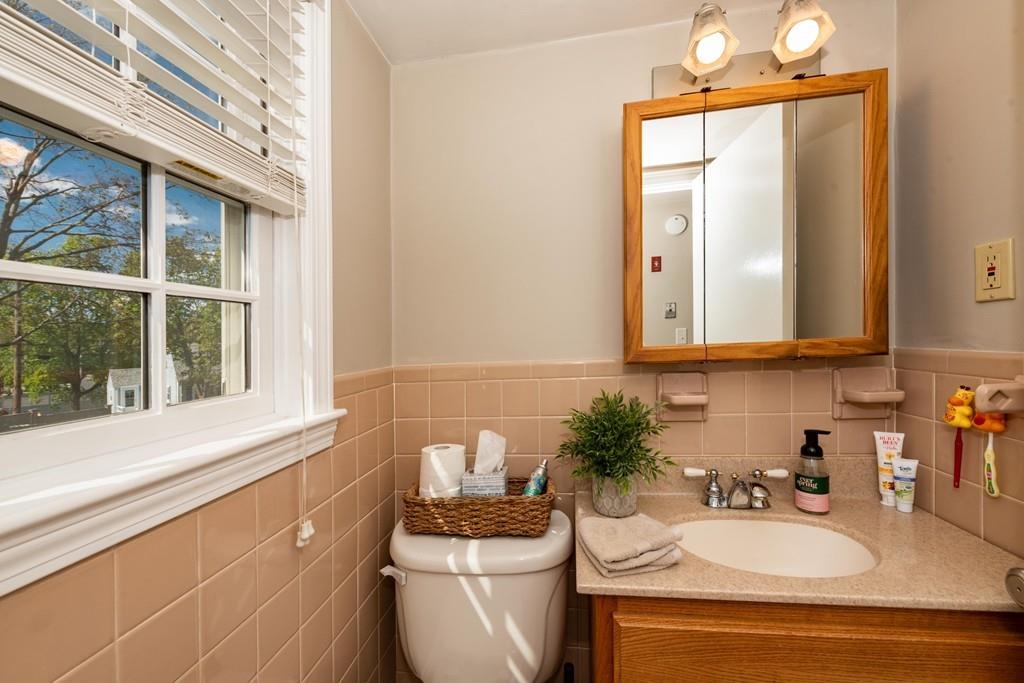 22 Weyham Road Weymouth, MA 02191 - Photo 10 of 21 Gallery Image 10