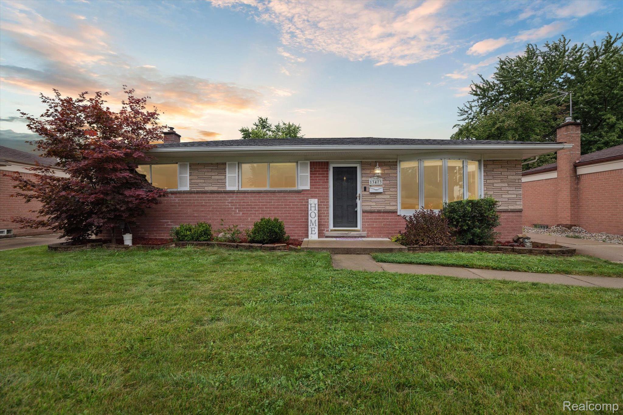 13473 Perry Circle Warren, MI 48088 - Photo 3 of 45 Gallery Image 3