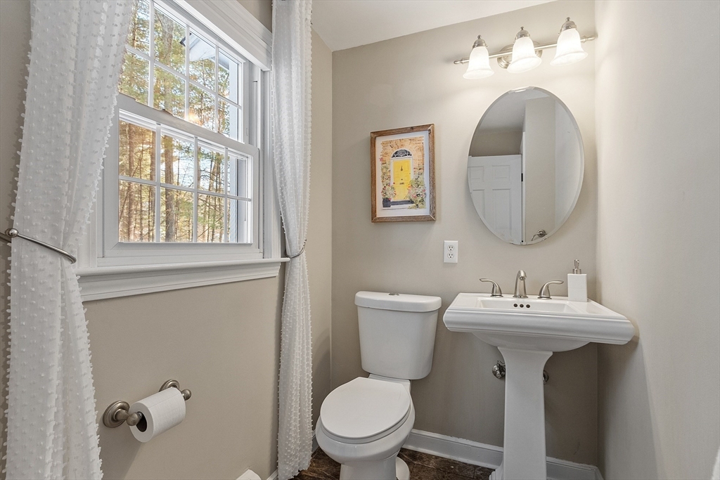 27 Forest Road Acton, MA 01720 - Photo 20 of 42