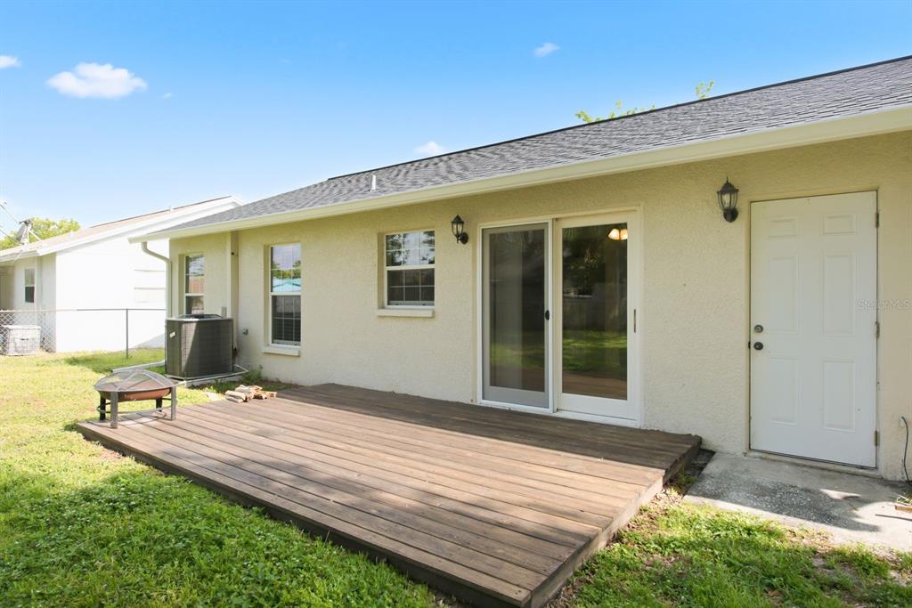 7826 Knox Loop New Port Richey, FL 34655 - Photo 17 of 22