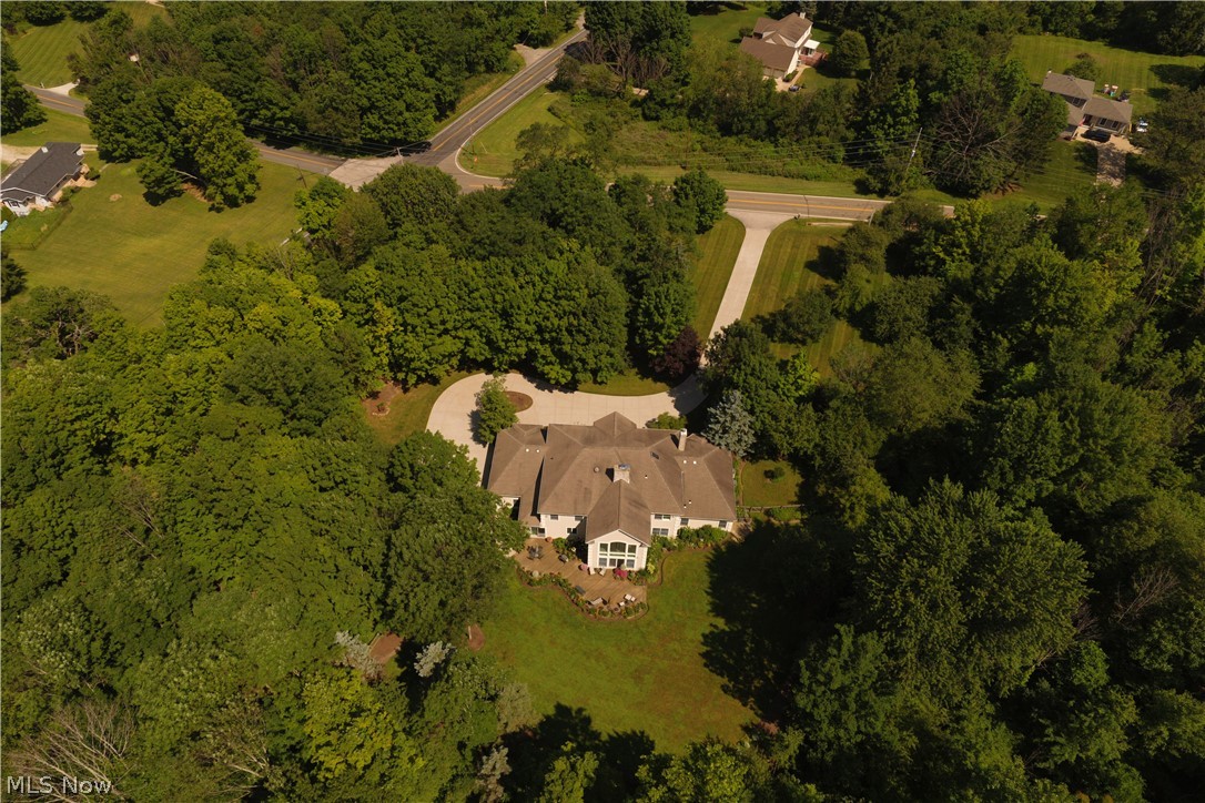 5180 West Bath Road Akron, OH 44333 - Photo 2 of 31 Overhead of private lot