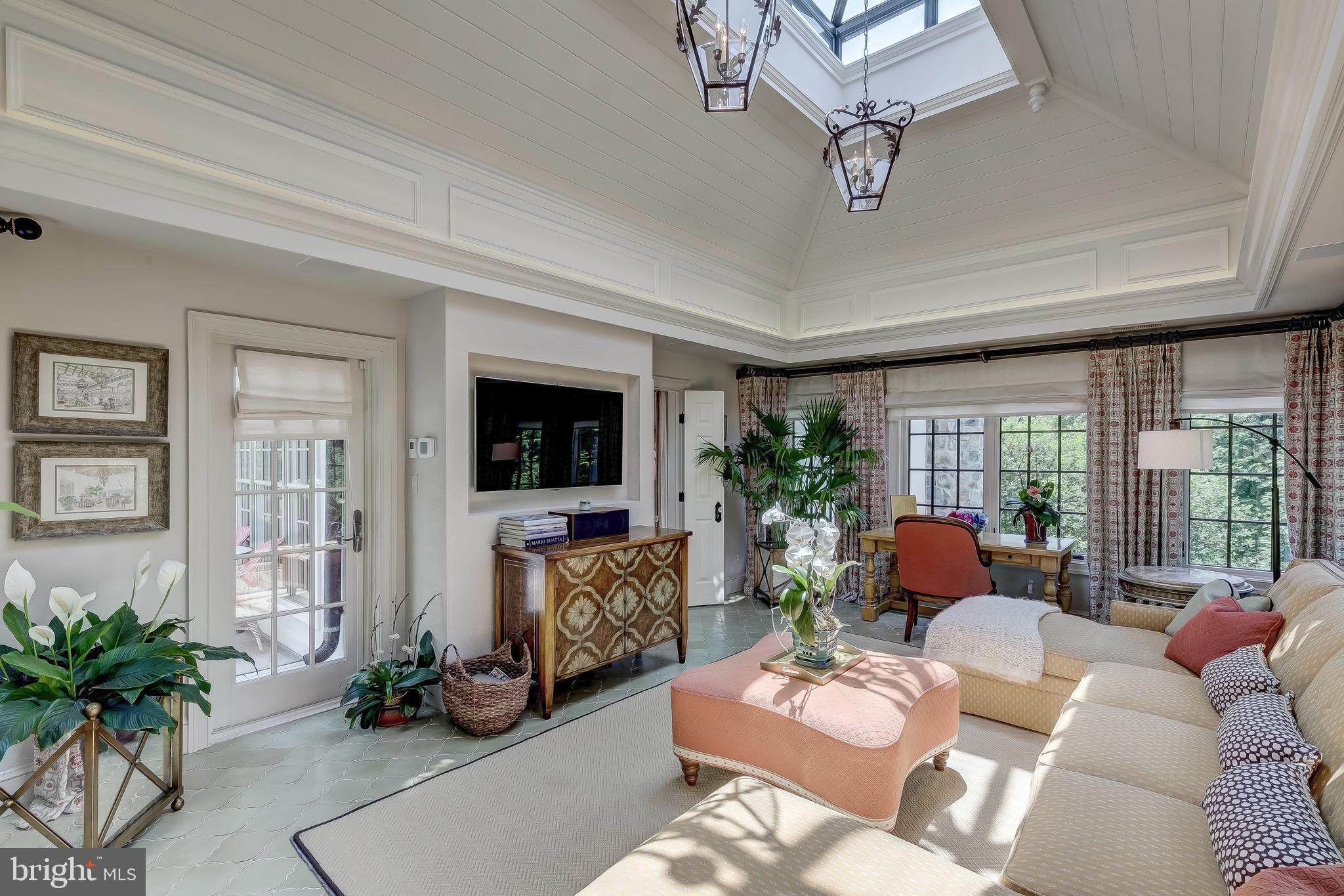 12333 Michaelsford Road Cockeysville, MD 21030 - Photo 37 of 82 Master Sitting Room
