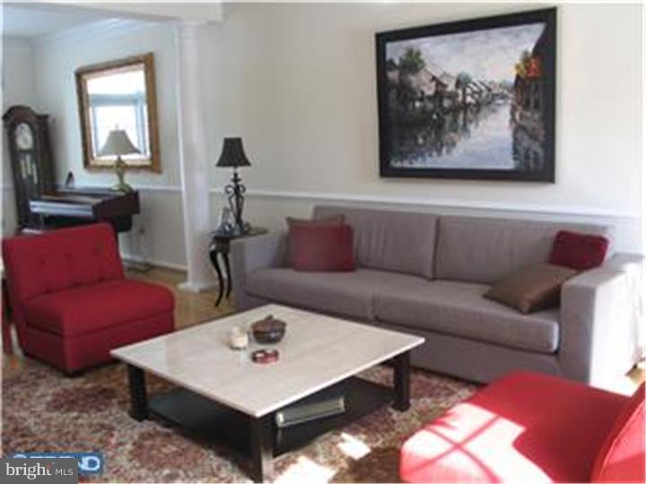 334 Windy Run Road Doylestown, PA 18901 - Photo 7 of 24 Living Room