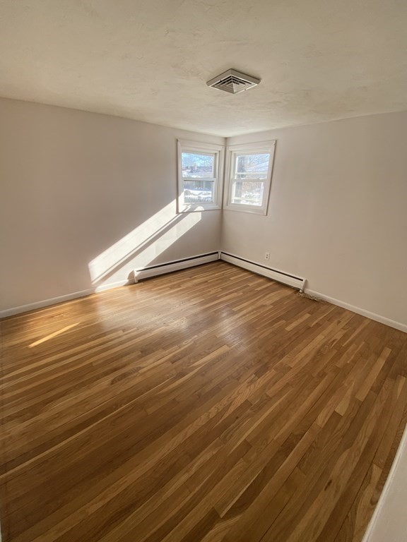 24 Meade Road Waltham, MA 02451 - Photo 10 of 14