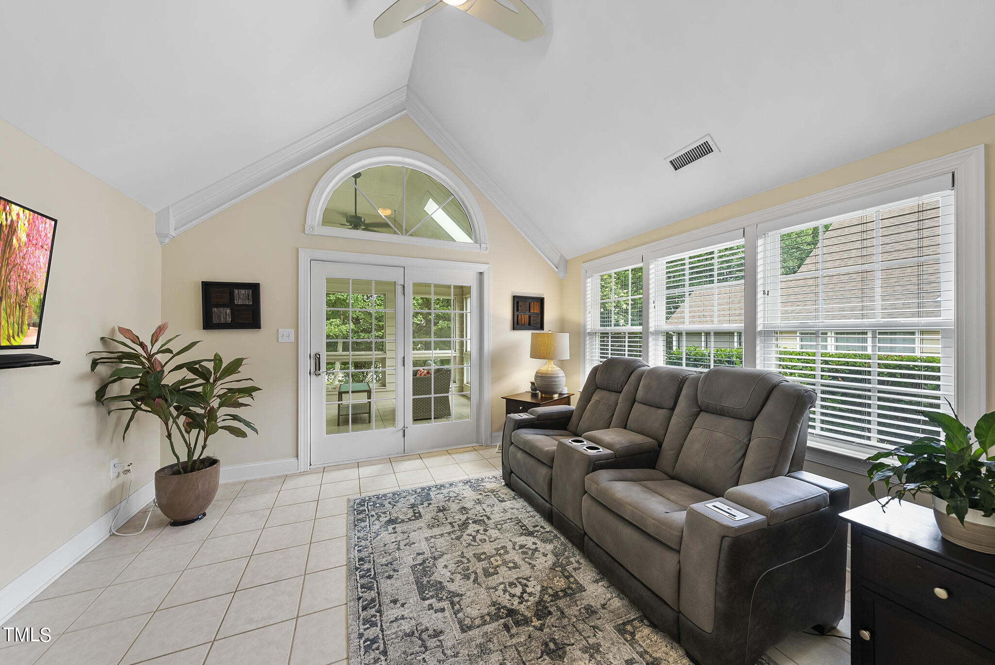 9120 White Eagle Court Raleigh, NC 27617 - Photo 9 of 39 DSC06586