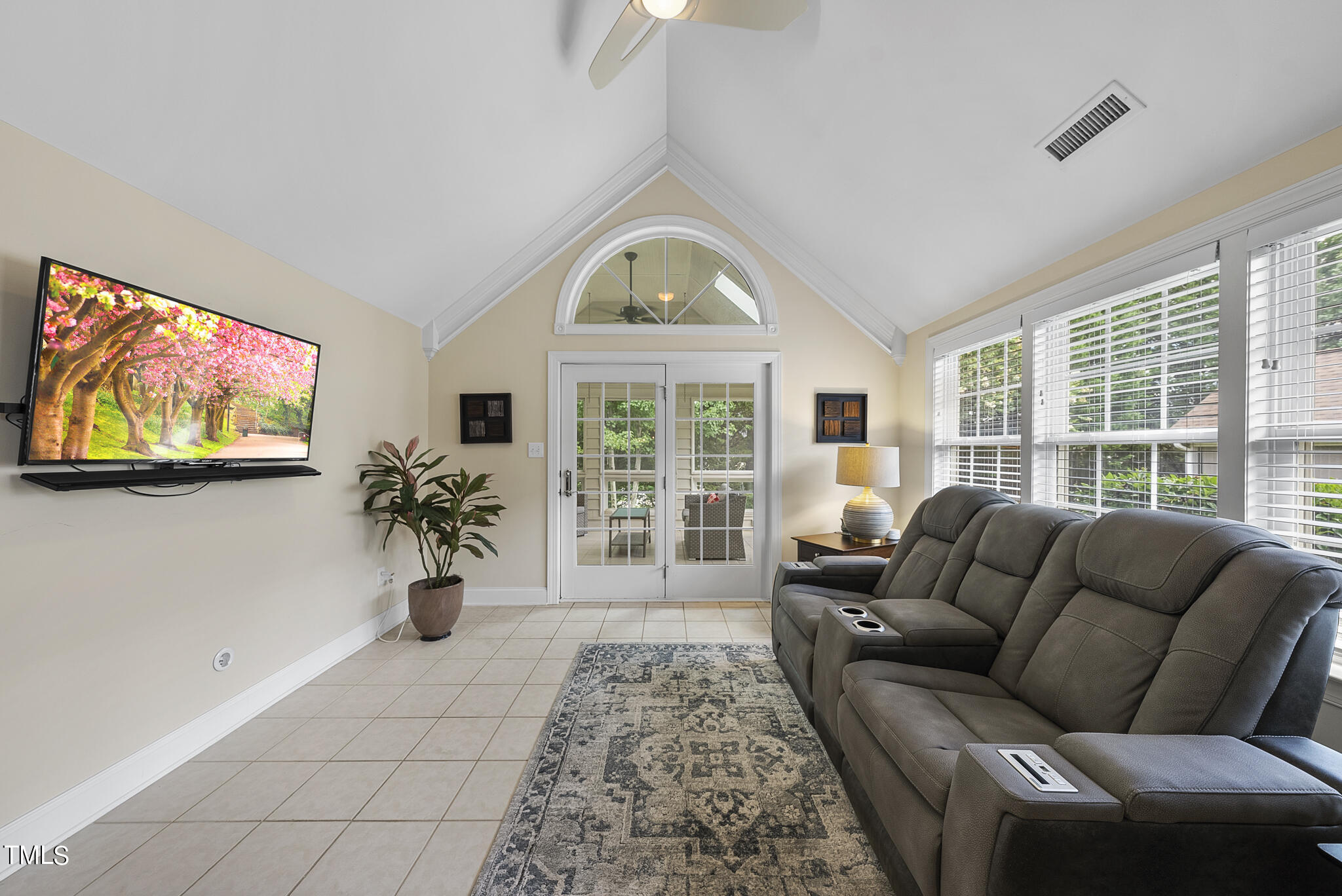 9120 White Eagle Court Raleigh, NC 27617 - Photo 10 of 39 DSC06589