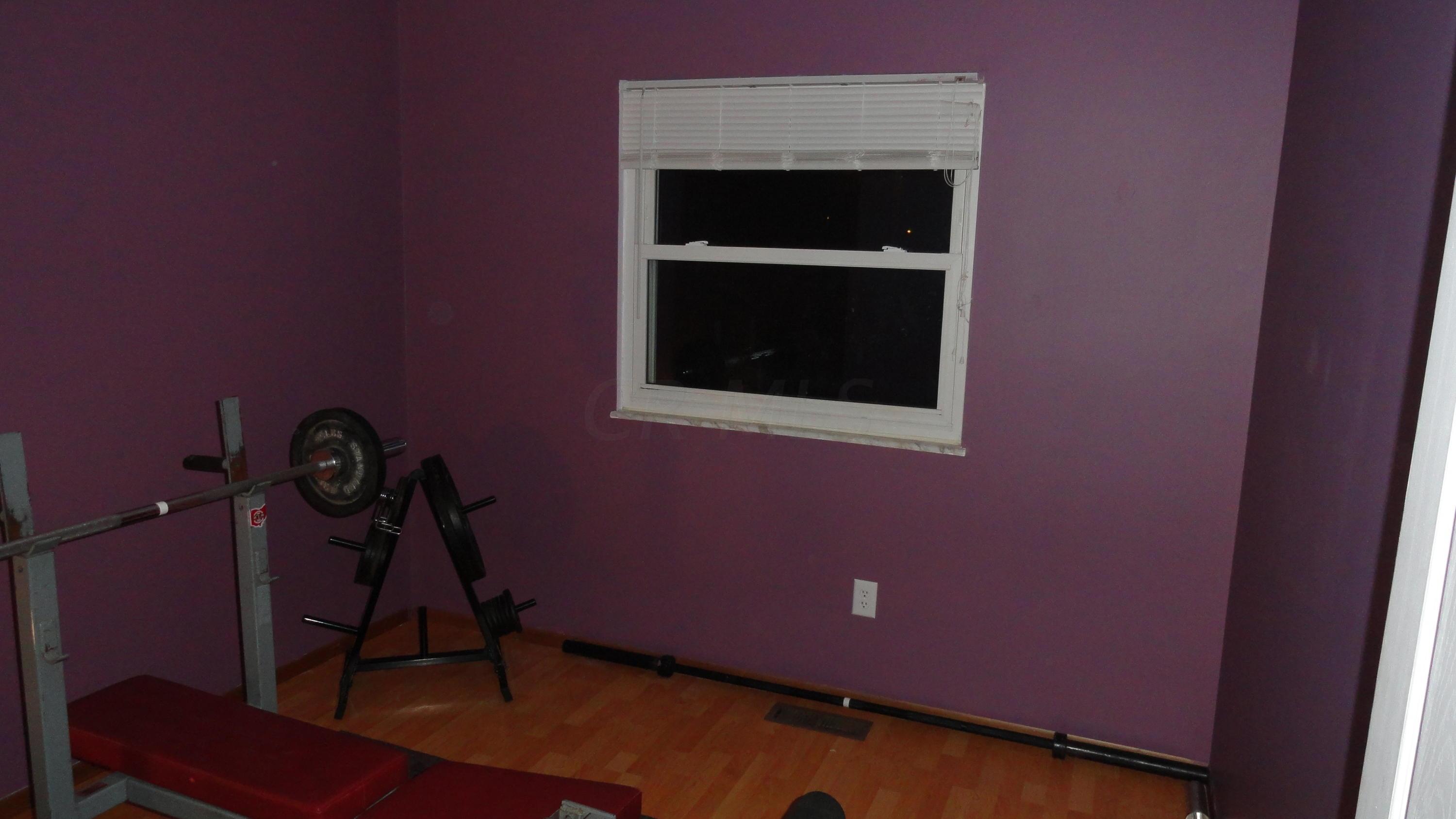 3334 Faycrest Road Columbus, OH 43232 - Photo 3 of 9 Gallery Image 3