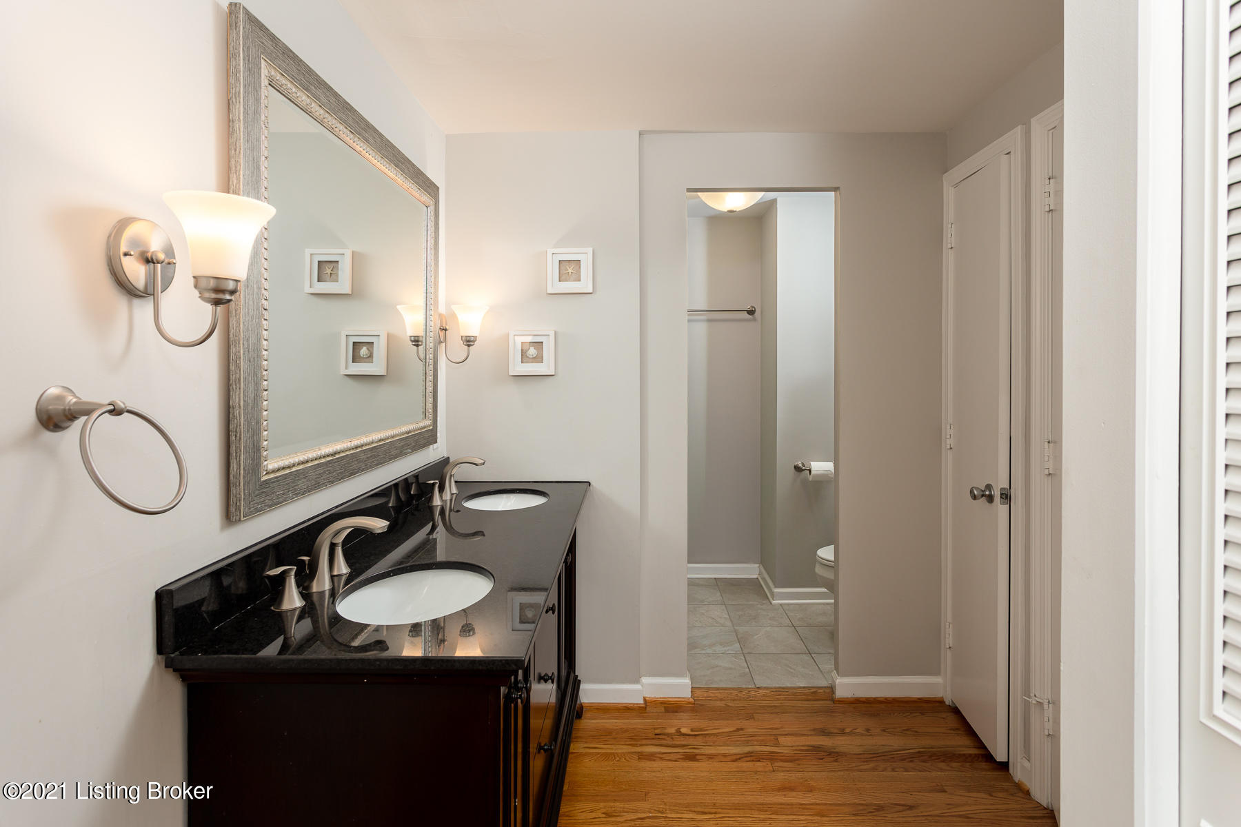8209 Old Gate Road Louisville, KY 40241 - Photo 20 of 33 Primary Bath