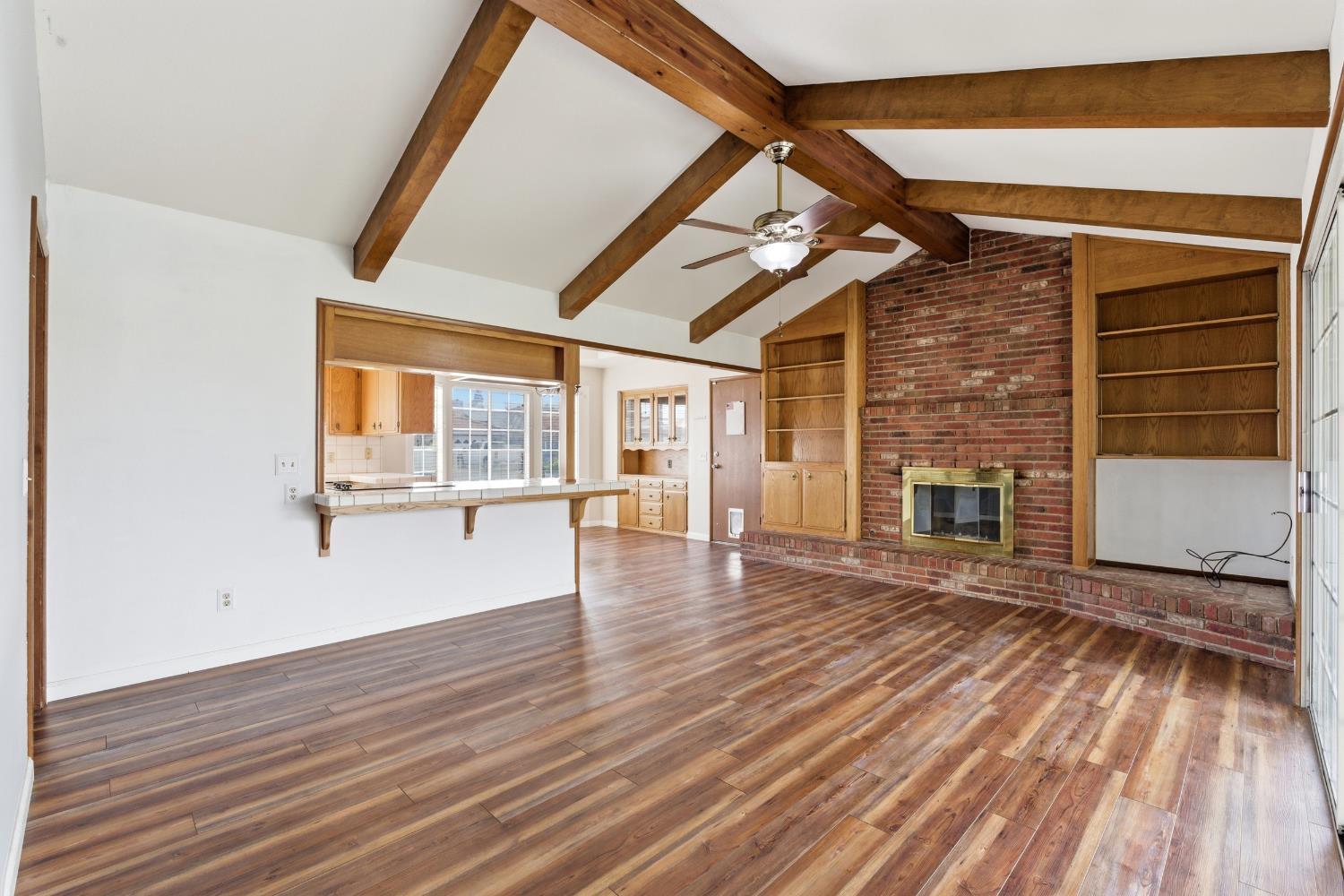 2377 Frederick Way Madera, CA 93637 - Photo 12 of 36