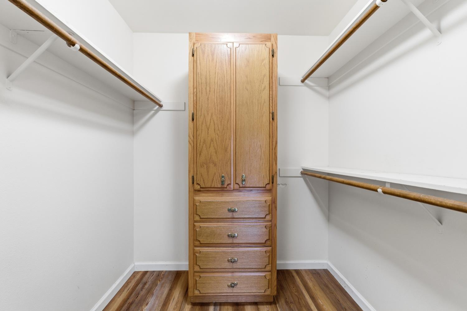 2377 Frederick Way Madera, CA 93637 - Photo 18 of 36