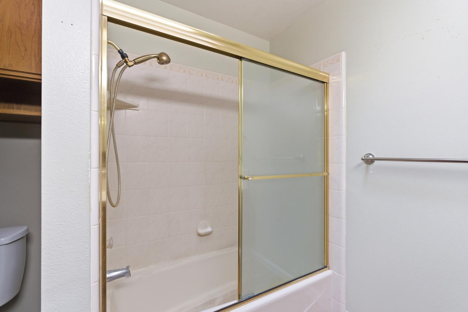 2377 Frederick Way Madera, CA 93637 - Photo 24 of 36