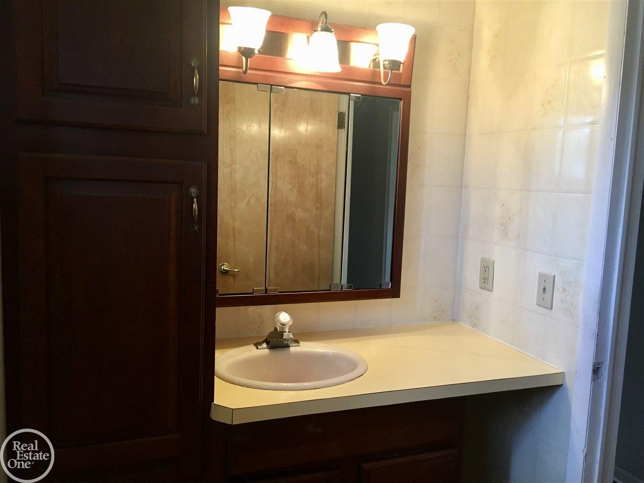 7582 Shea Road Fair Haven, MI 48023 - Photo 18 of 24