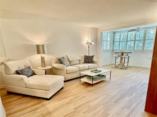 $3,400 | 690 Osceola Avenue, Unit 203, Winter Park, FL 32789