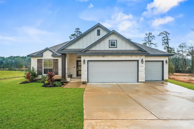$425,000 | 11755 Oakwood Rnch Drive, Willis, TX 77378