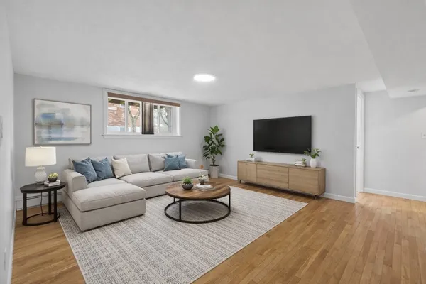 $2,600 | 20 Westgate Road, Unit 2, Boston, MA 02467