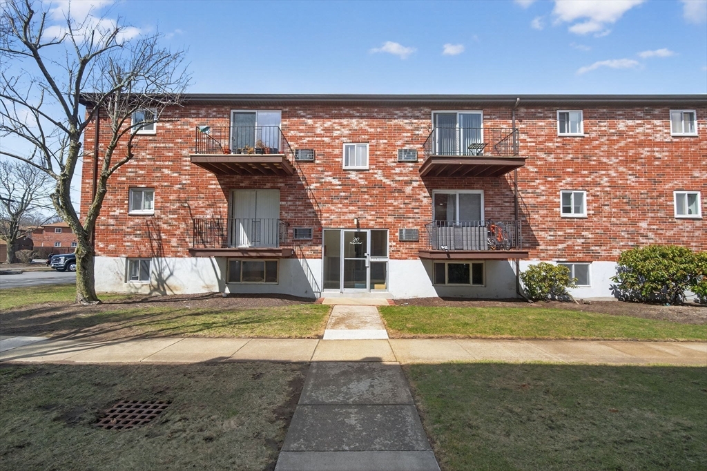 20 Westgate Road, Unit 2 Boston, MA 02467 - Photo 17 of 34