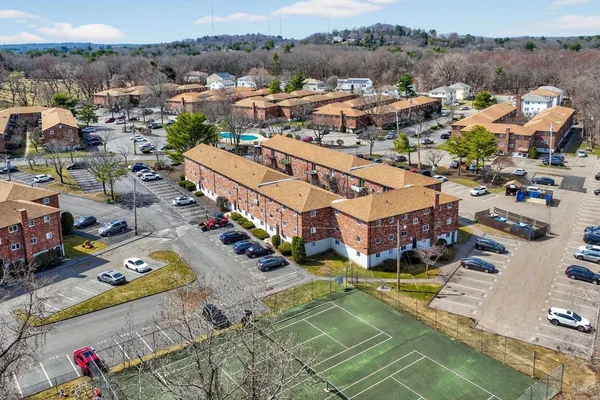 $2,600 | 20 Westgate Road, Unit 2, Boston, MA 02467