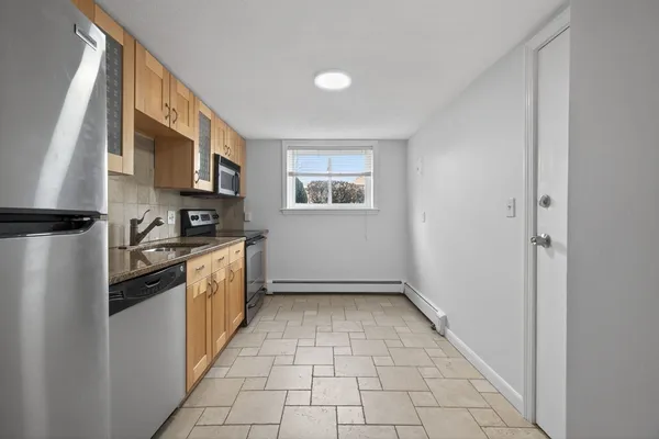$2,600 | 20 Westgate Road, Unit 2, Boston, MA 02467