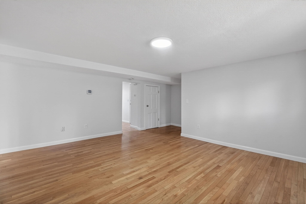 20 Westgate Road, Unit 2 Boston, MA 02467 - Photo 8 of 34