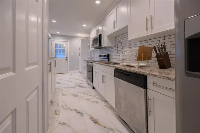 $2,200 | 4984 Meadow Lane, Marietta, GA 30068