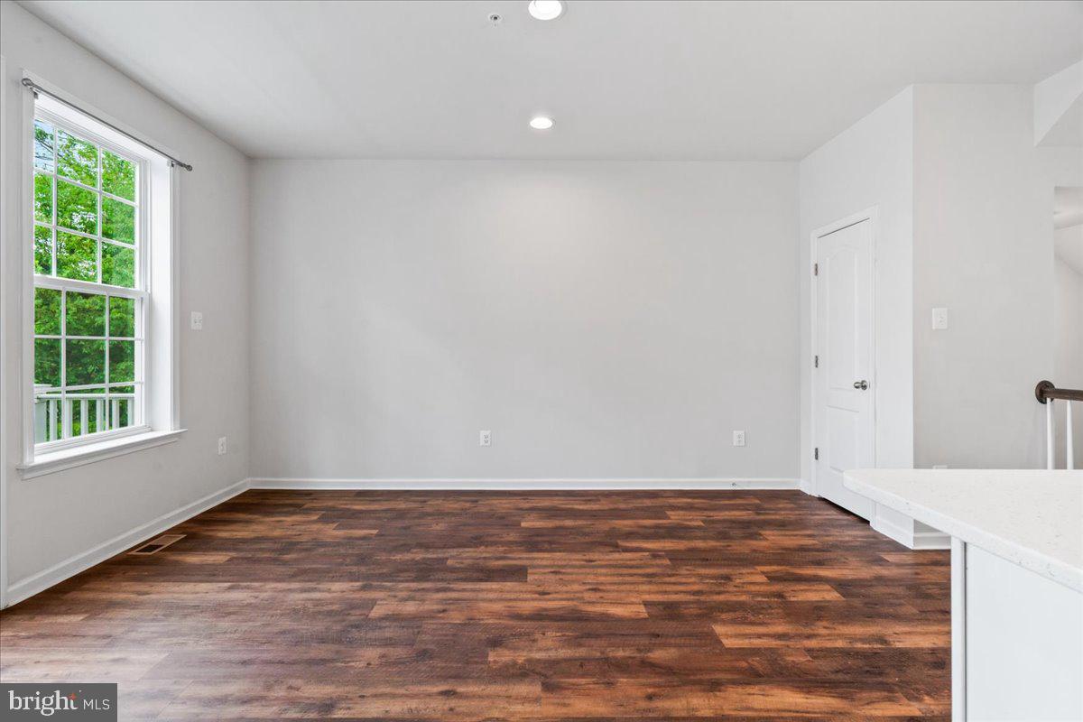 309 Spring Bank Way Frederick, MD 21701 - Photo 15 of 36