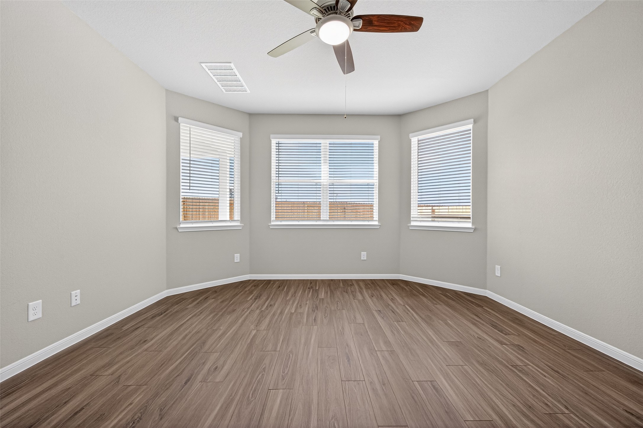 9259 Grace Rdg Drive Willis, TX 77318 - Photo 13 of 39