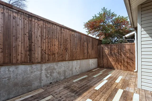 $2,100 | 7450 Holly Hill Drive, Unit 105, Dallas, TX 75231