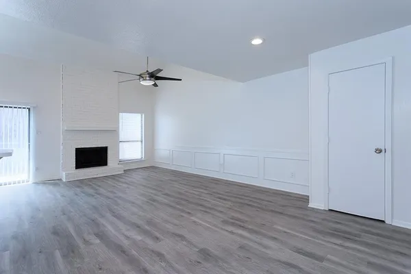 $2,100 | 7450 Holly Hill Drive, Unit 105, Dallas, TX 75231