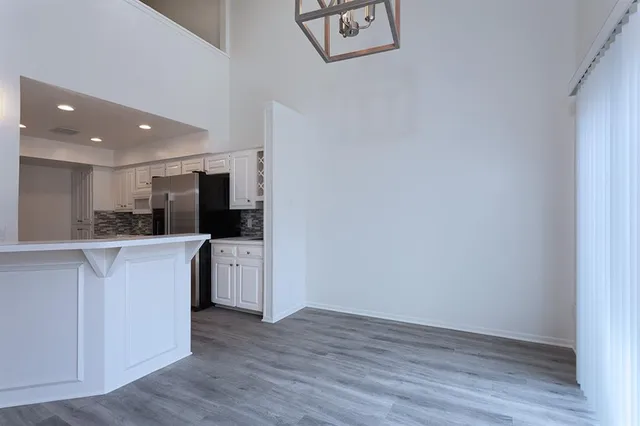 $2,100 | 7450 Holly Hill Drive, Unit 105, Dallas, TX 75231