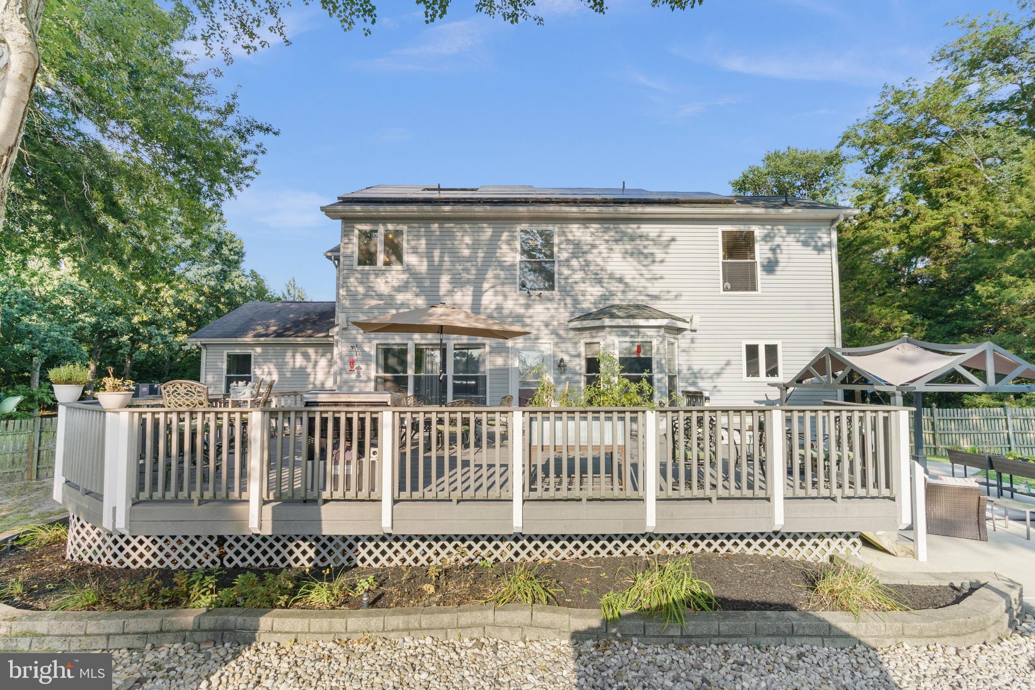 22 Sunset Road Blackwood, NJ 08012 - Photo 44 of 64 Trex deck