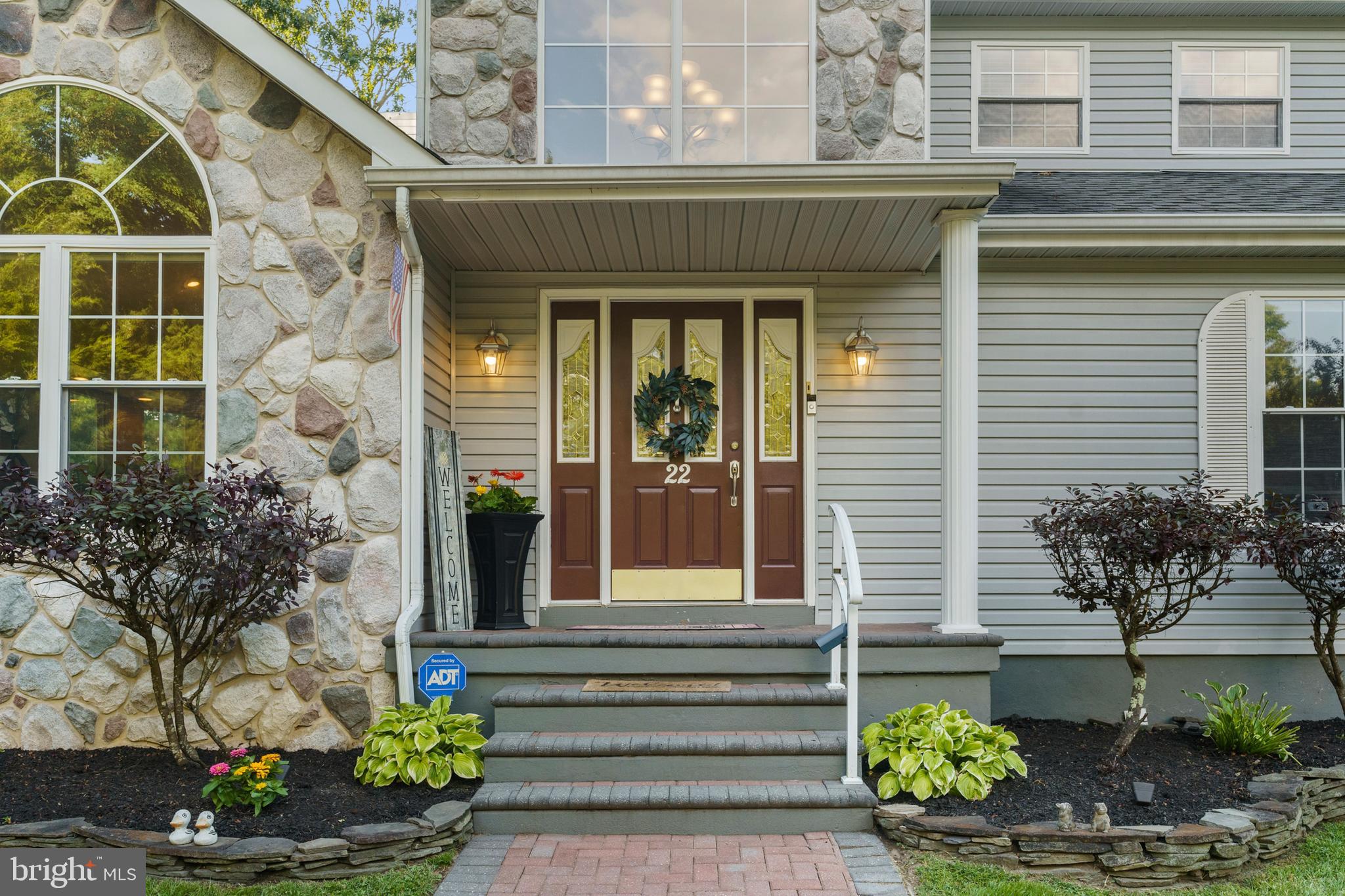 22 Sunset Road Blackwood, NJ 08012 - Photo 7 of 64 Front door