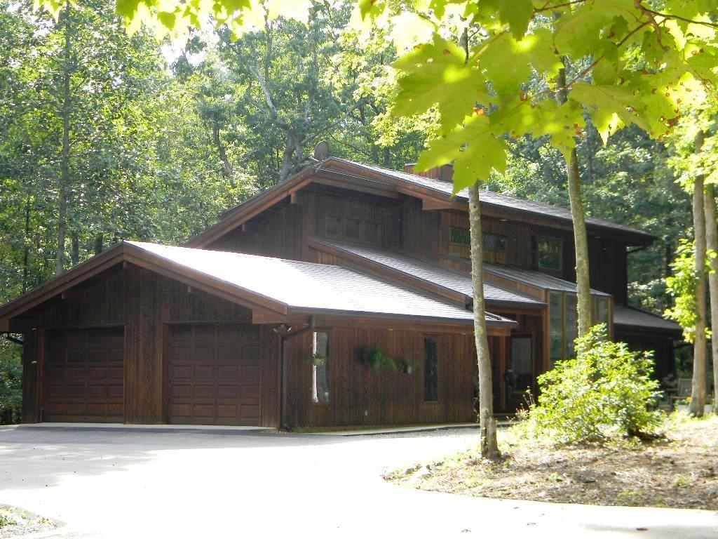 501 Cliff Park Road Monterey, TN 38574 - Photo 2 of 40 01