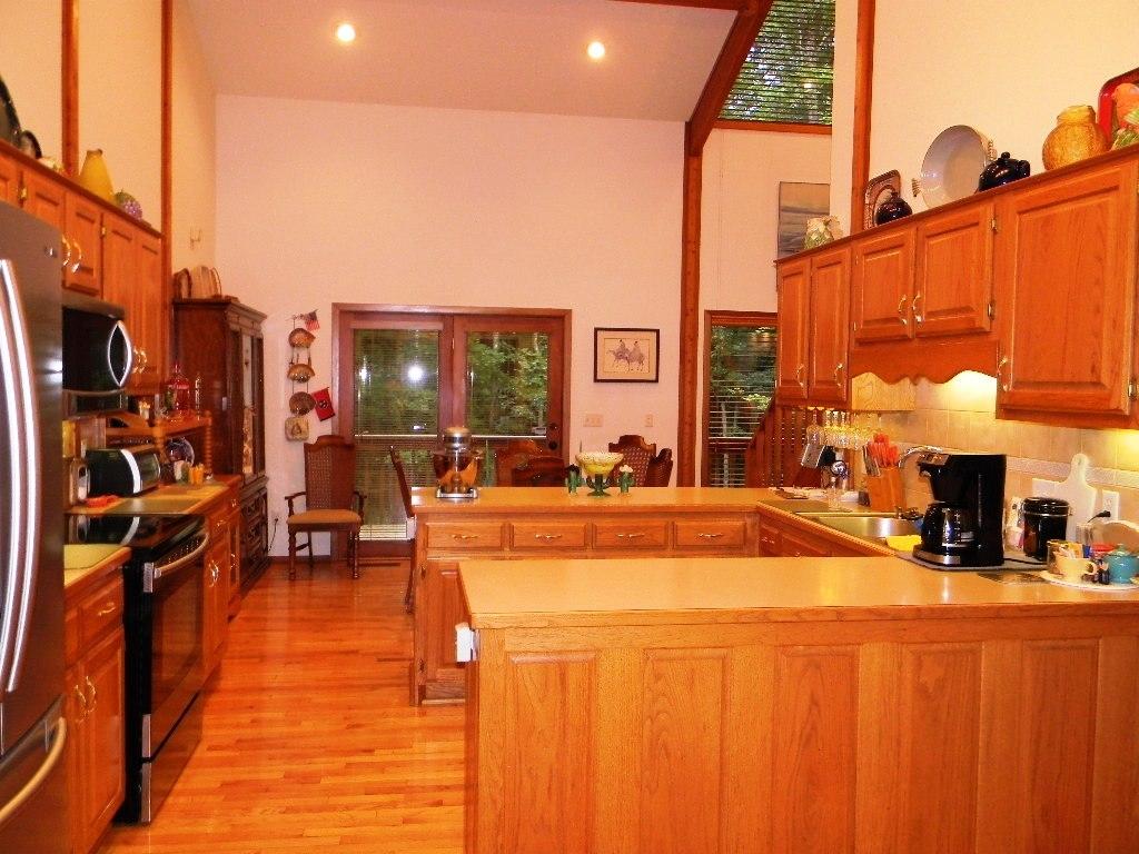 501 Cliff Park Road Monterey, TN 38574 - Photo 17 of 40 25